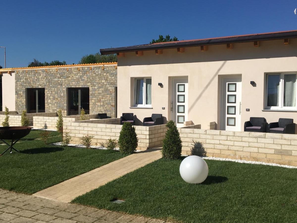 Home Holiday "Da Mamma" Alba  Bagian luar foto